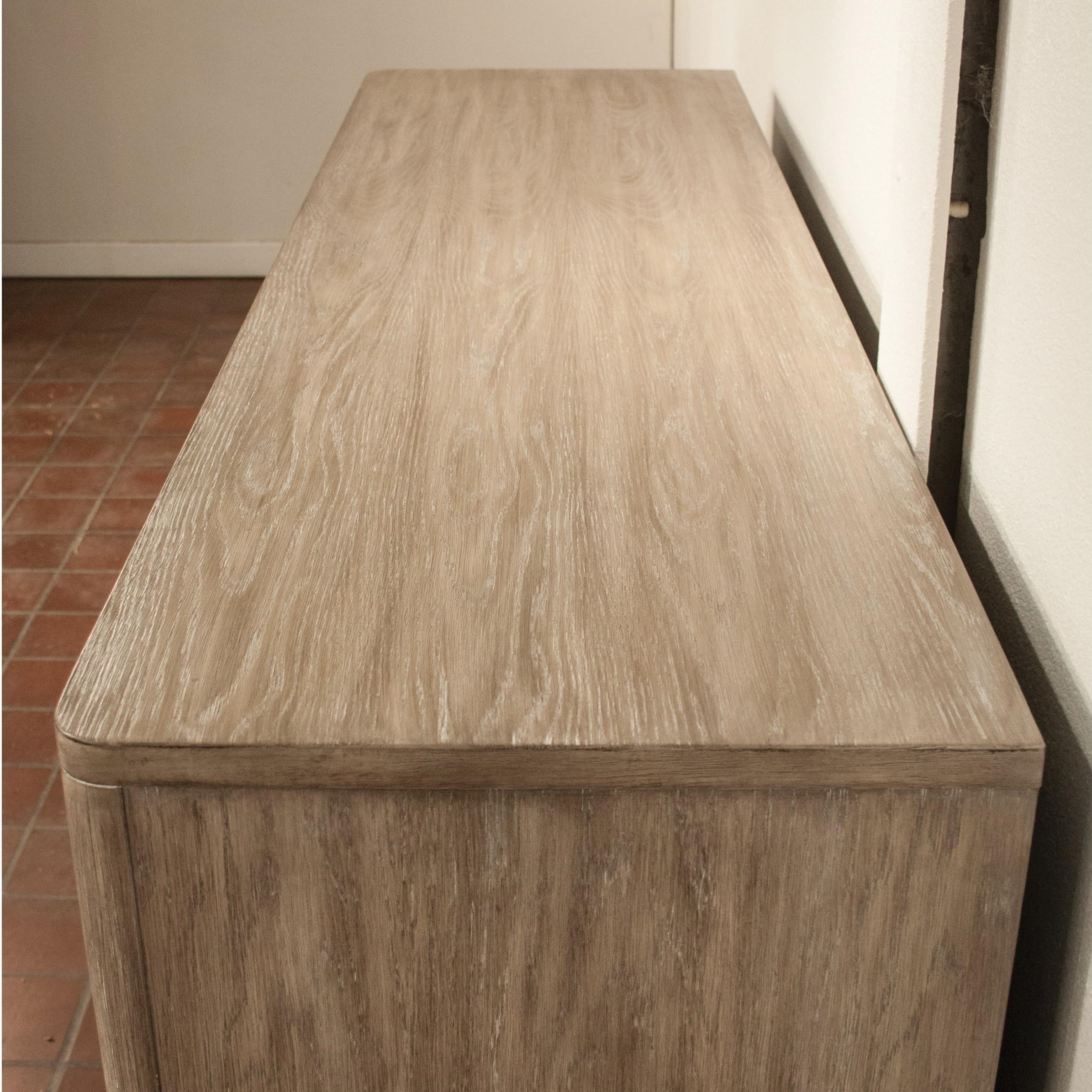 Riverside Furniture Sophie Server