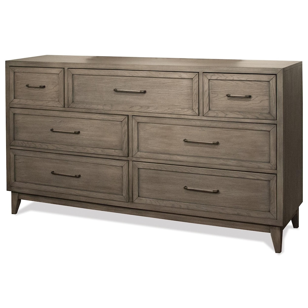 Riverside Furniture Vogue 7 Drawer Dresser