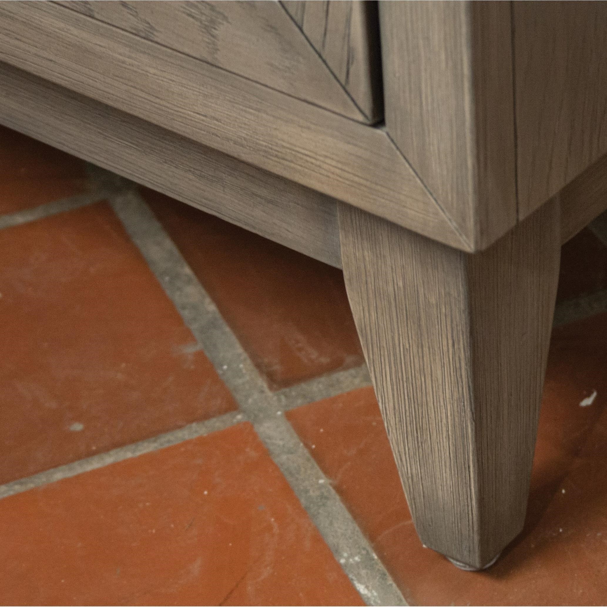 Riverside Furniture Vogue 3 Drawer Nightstand