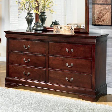 Traditional Dresser with 6 Drawers