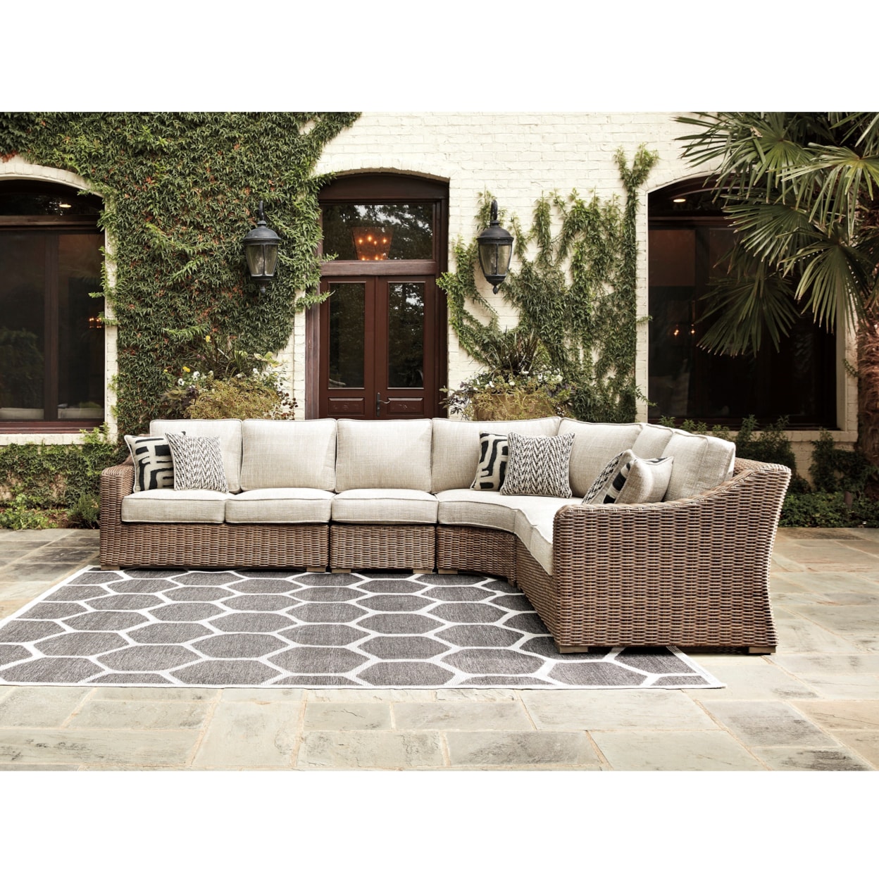 Signature Design by Ashley Beachcroft 4 Piece Sectional