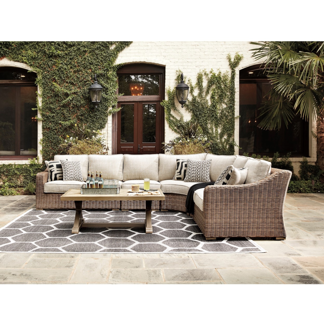 Signature Beachcroft 4 Piece Sectional