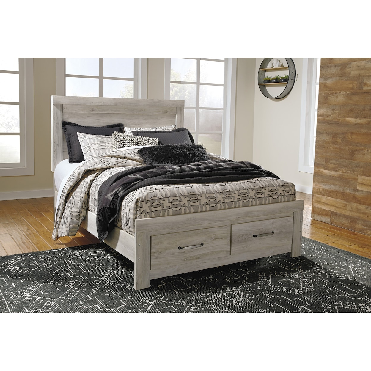 Benchcraft Bellaby Queen Panel Bed with Storage Footboard