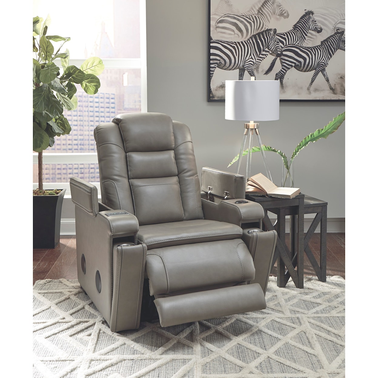 Ashley Furniture Signature Design Boerna Power Recliner with Adjustable Headrest