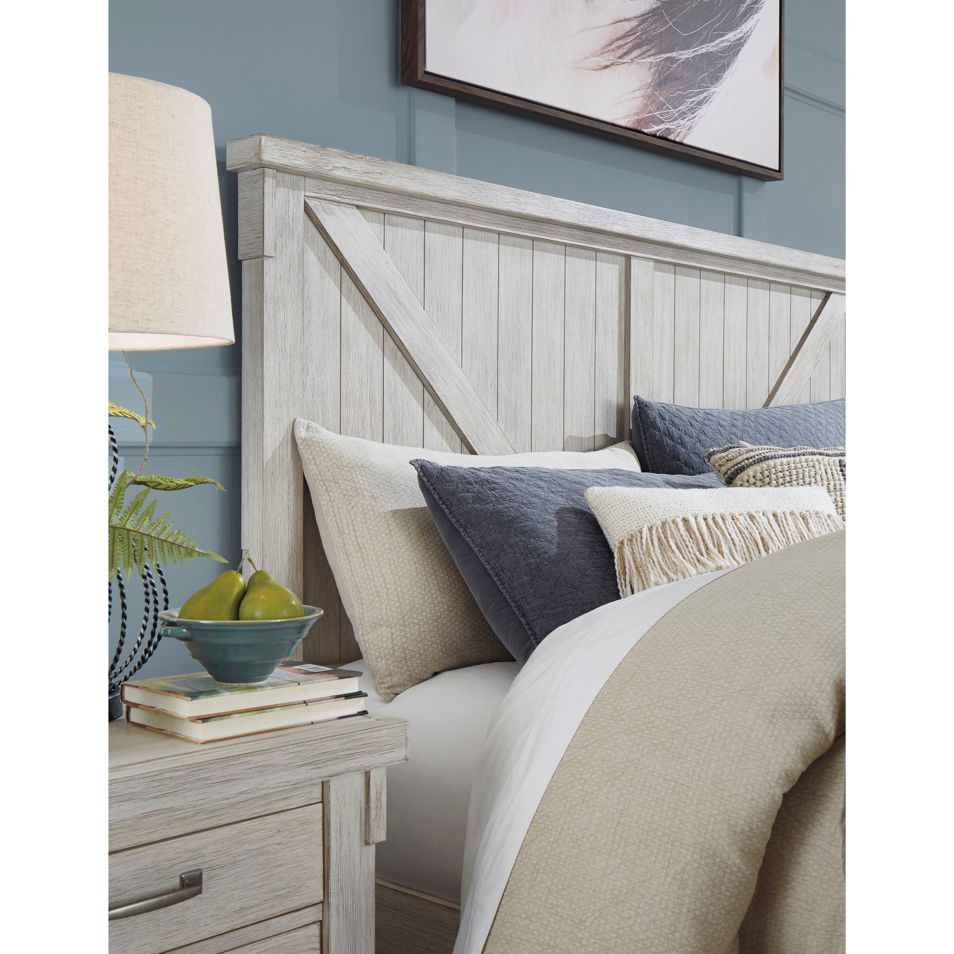 Signature Design by Ashley Brashland 14010500845800 Queen Bed with