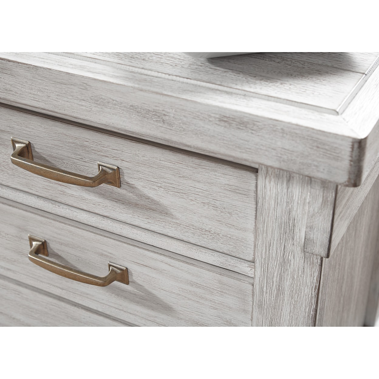 Michael Alan Select Brashland 3-Drawer Nightstand