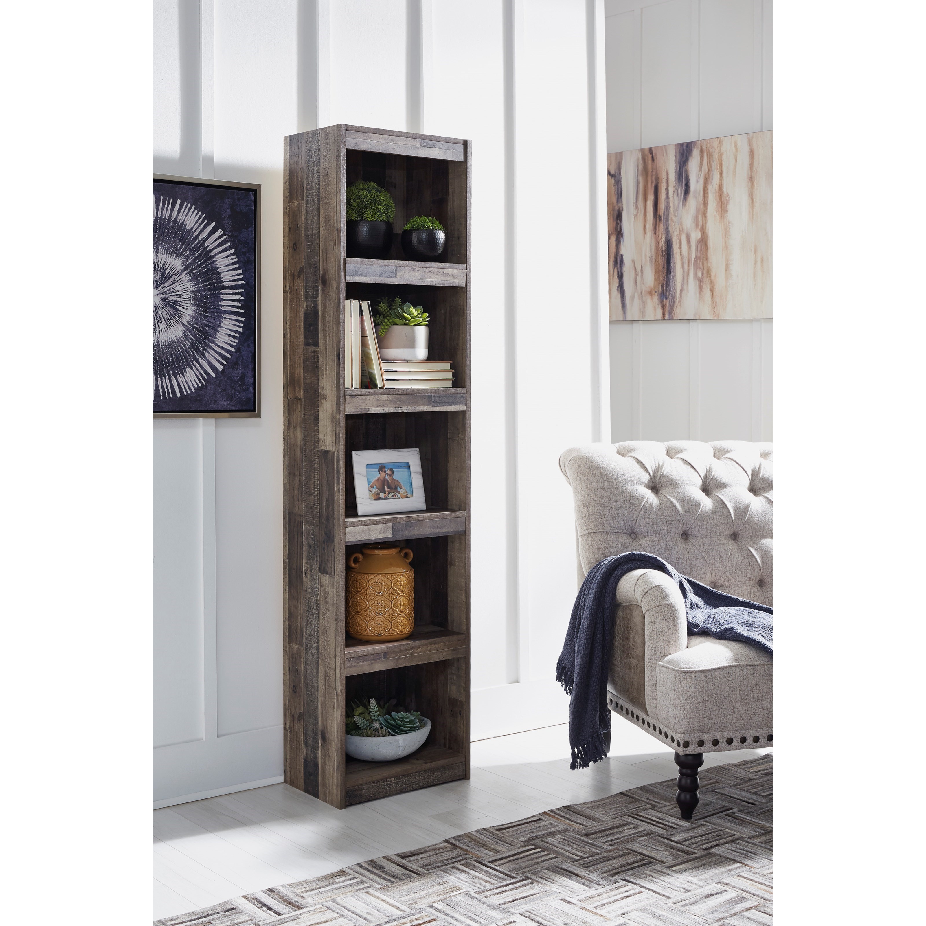 Signature Design by Ashley Derekson Pier