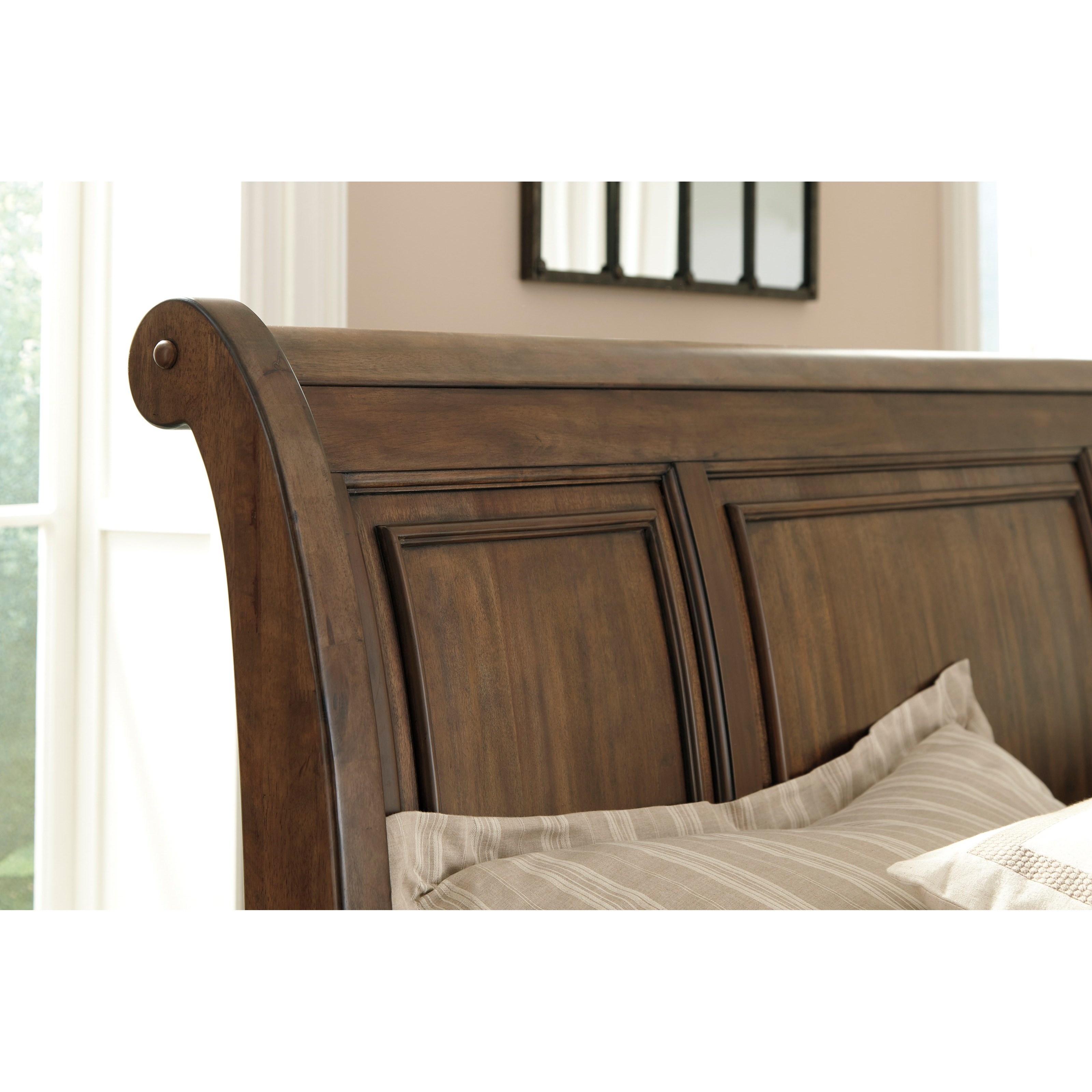 Signature Design by Ashley Flynnter B719B4 Queen Sleigh Storage Bed in