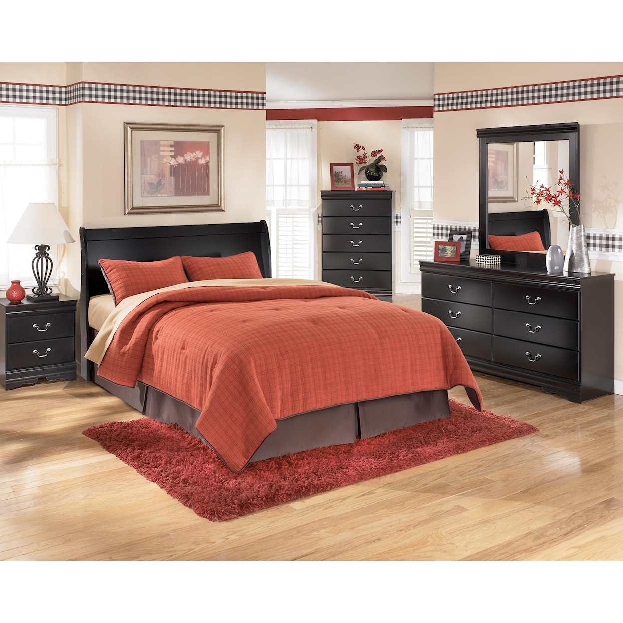 Signature Design Huey Vineyard Queen Sleigh Headboard