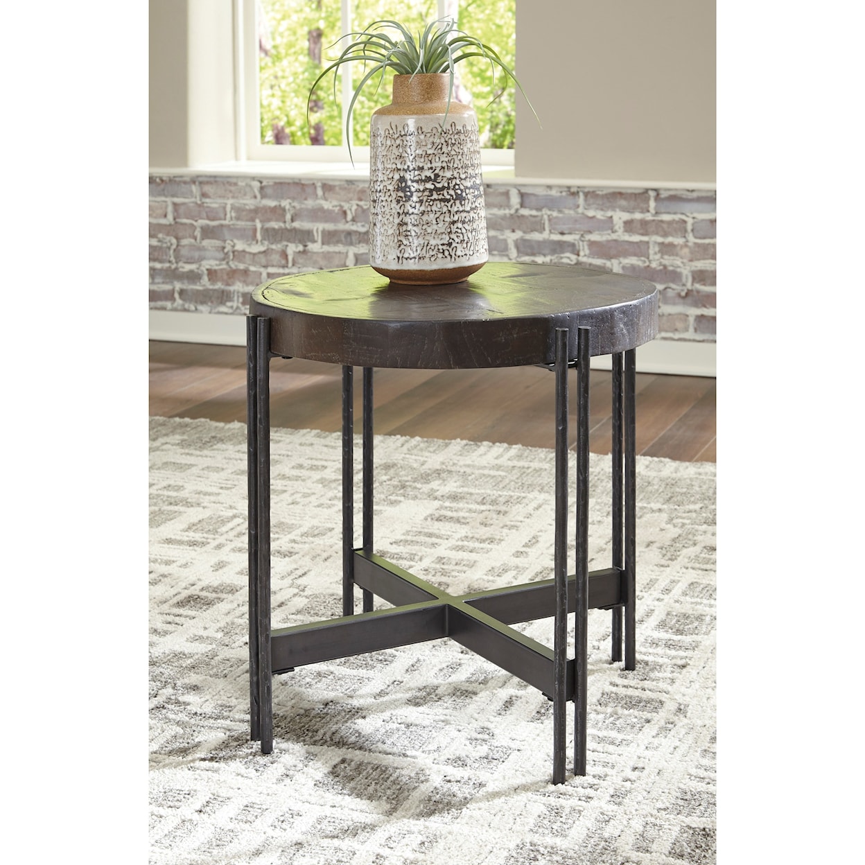 Signature Design by Ashley Jillenhurst Round End Table