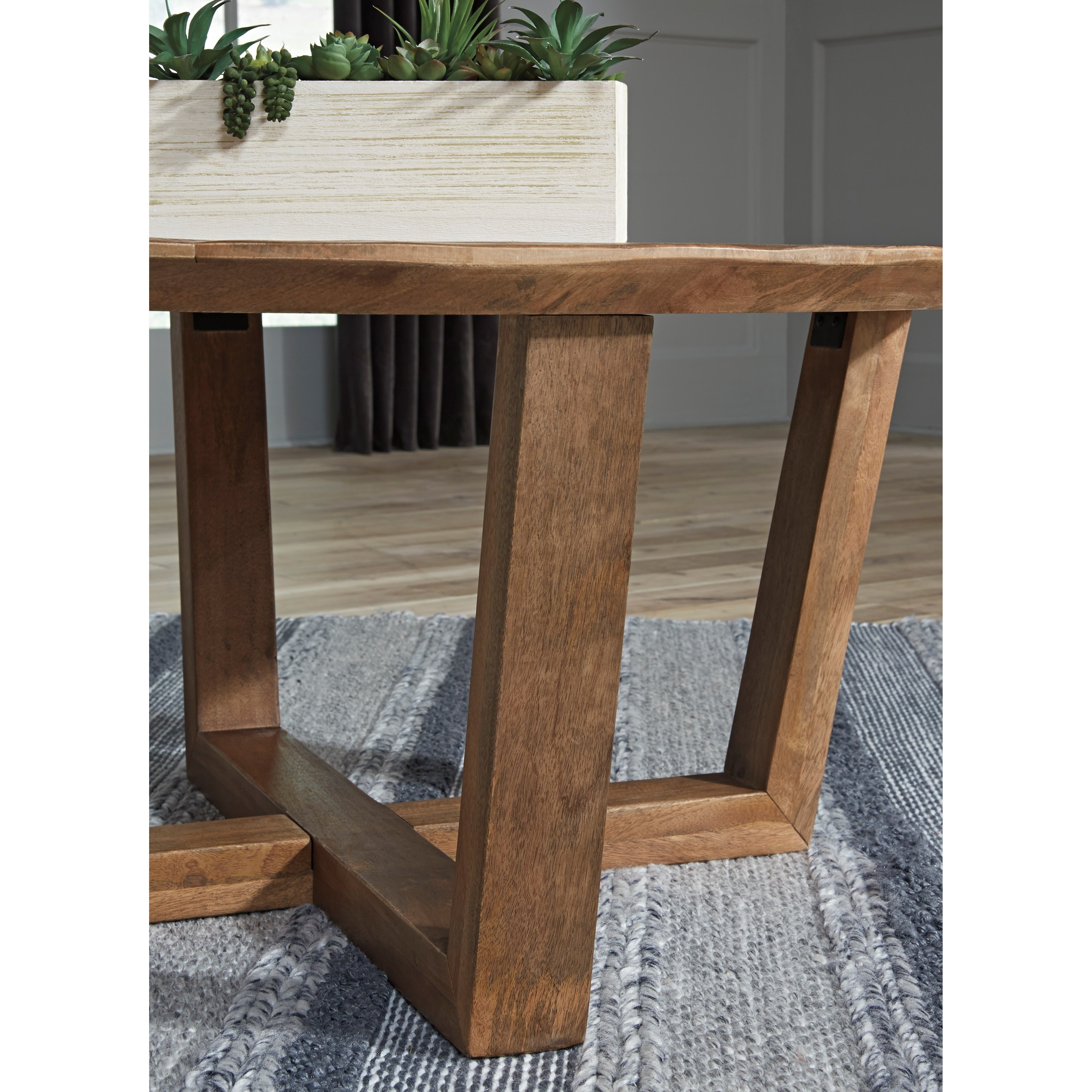 Signature Design by Ashley Kinnshee T8328 Solid Wood Round Cocktail