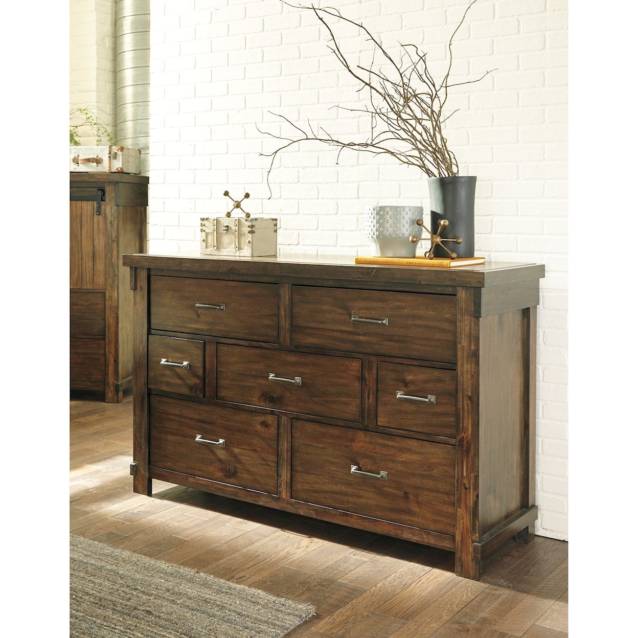 Ashley Furniture Signature Design Lakeleigh Dresser