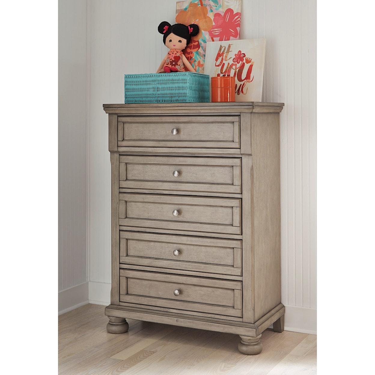 Signature Design by Ashley Furniture Lettner 5-Drawer Chest