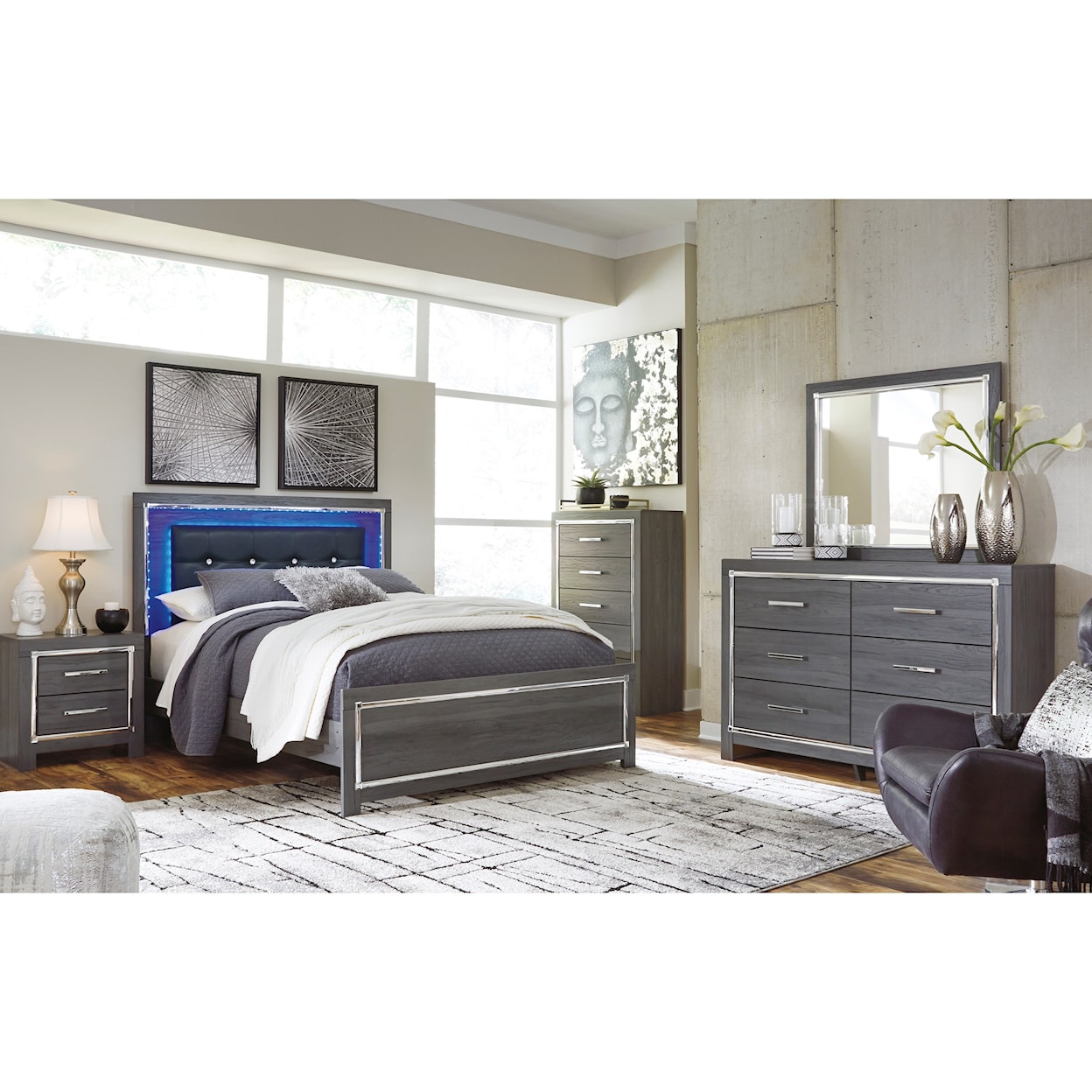 Signature Design Lodanna Queen Upholstered Bed