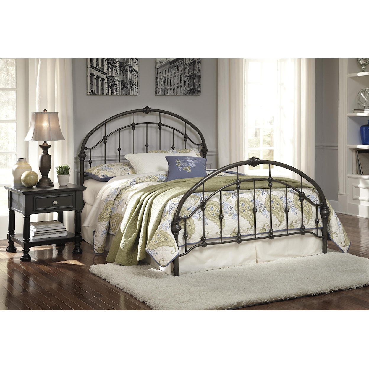 Signature Design by Ashley Nashburg Queen Metal Bed