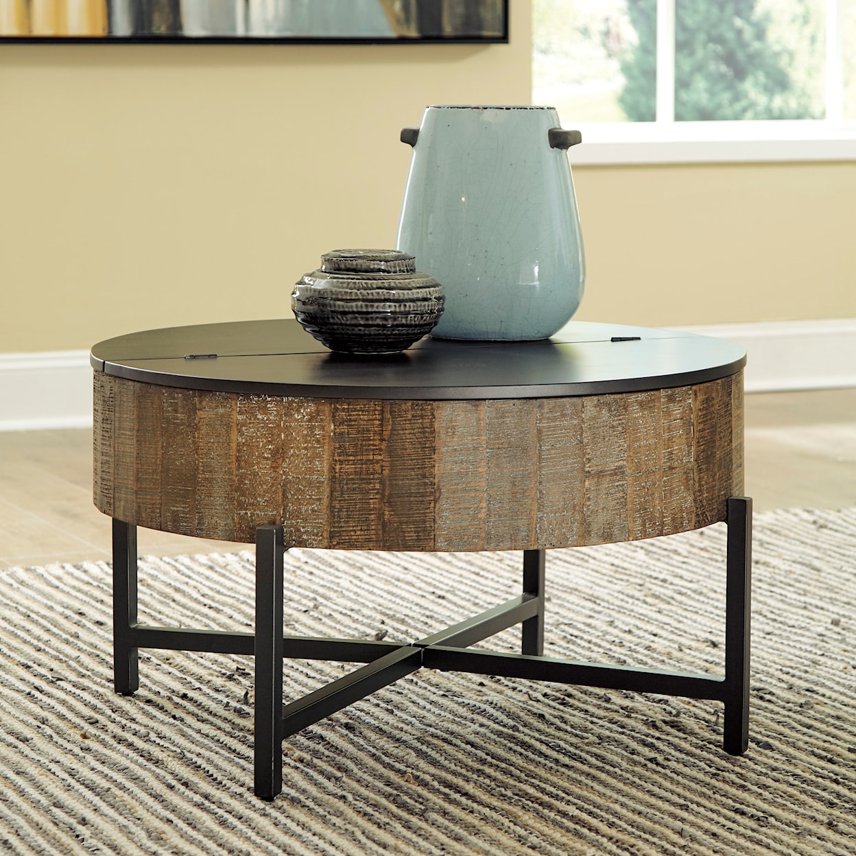 Belfort Select Nashbryn Round Cocktail Table