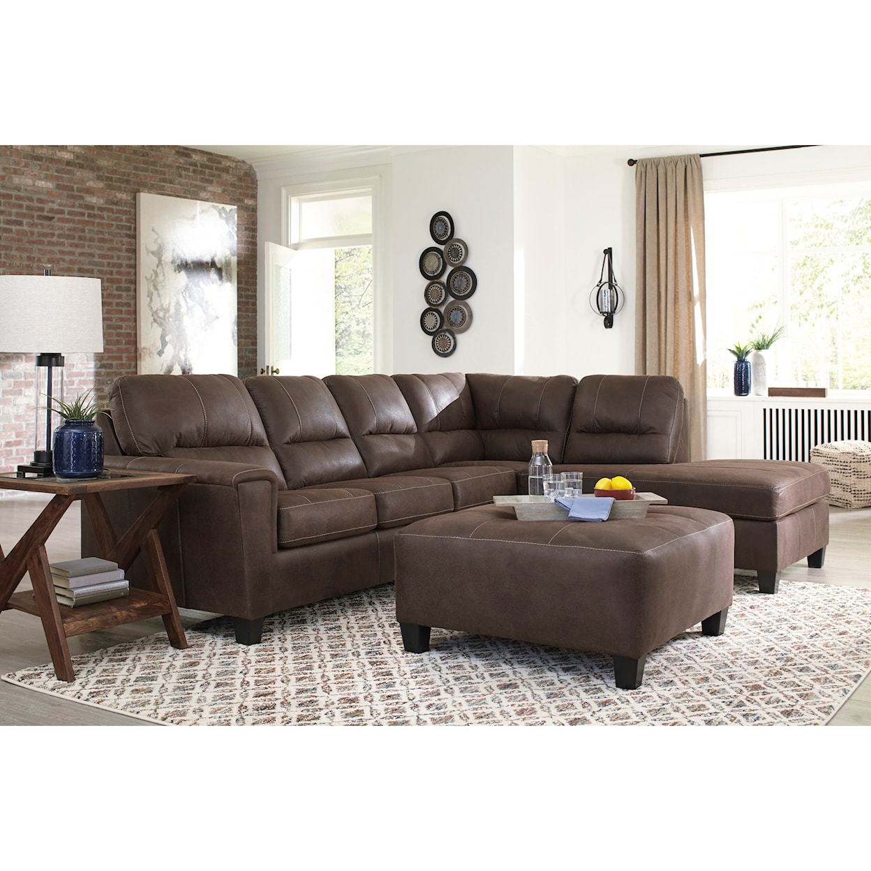 Signature Design by Ashley Navi 2-Piece Sectional w/ Right Chaise & Sleeper