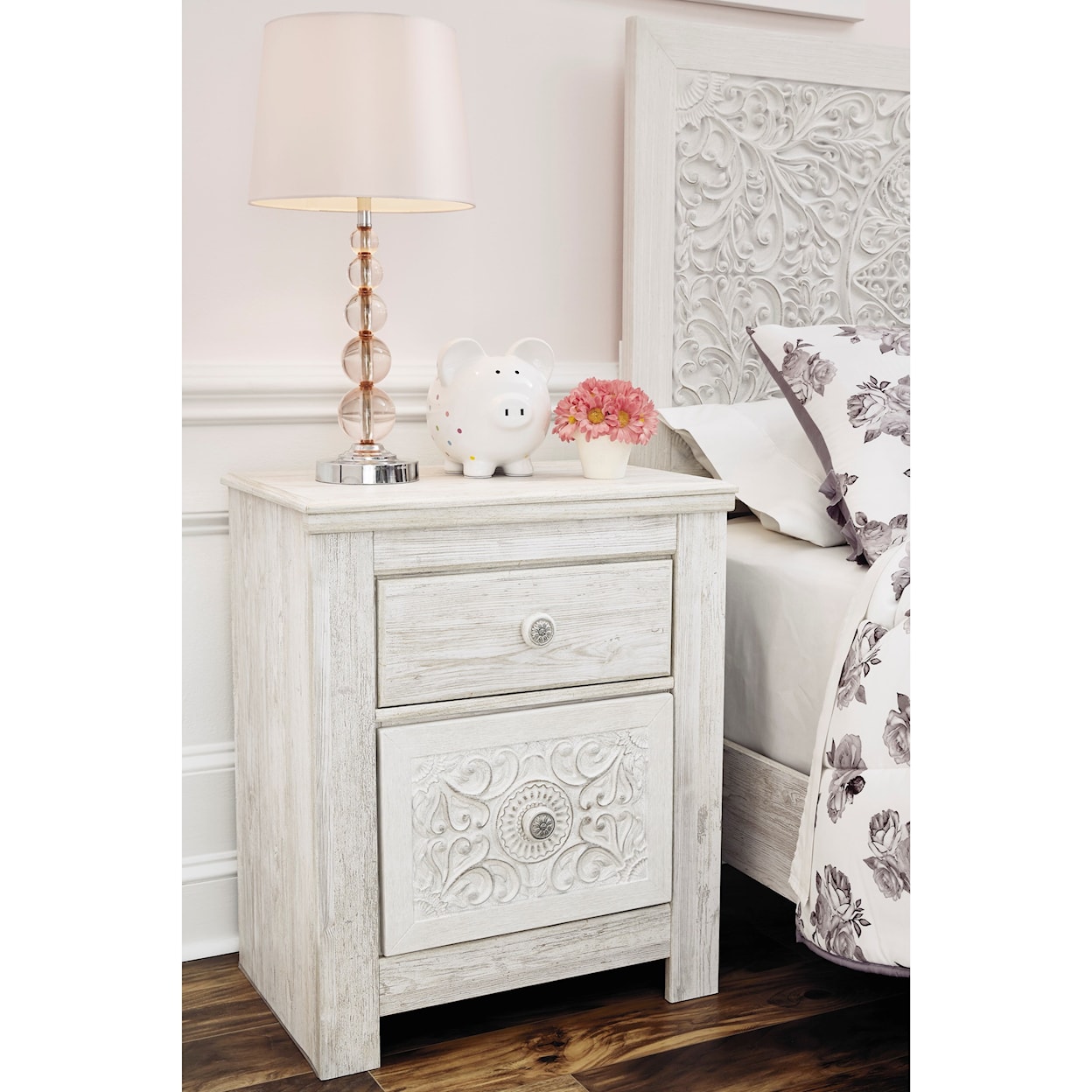 Michael Alan Select Paxberry Nightstand
