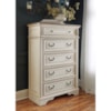 Signature Design by Ashley Realyn 5-Drawer Chest