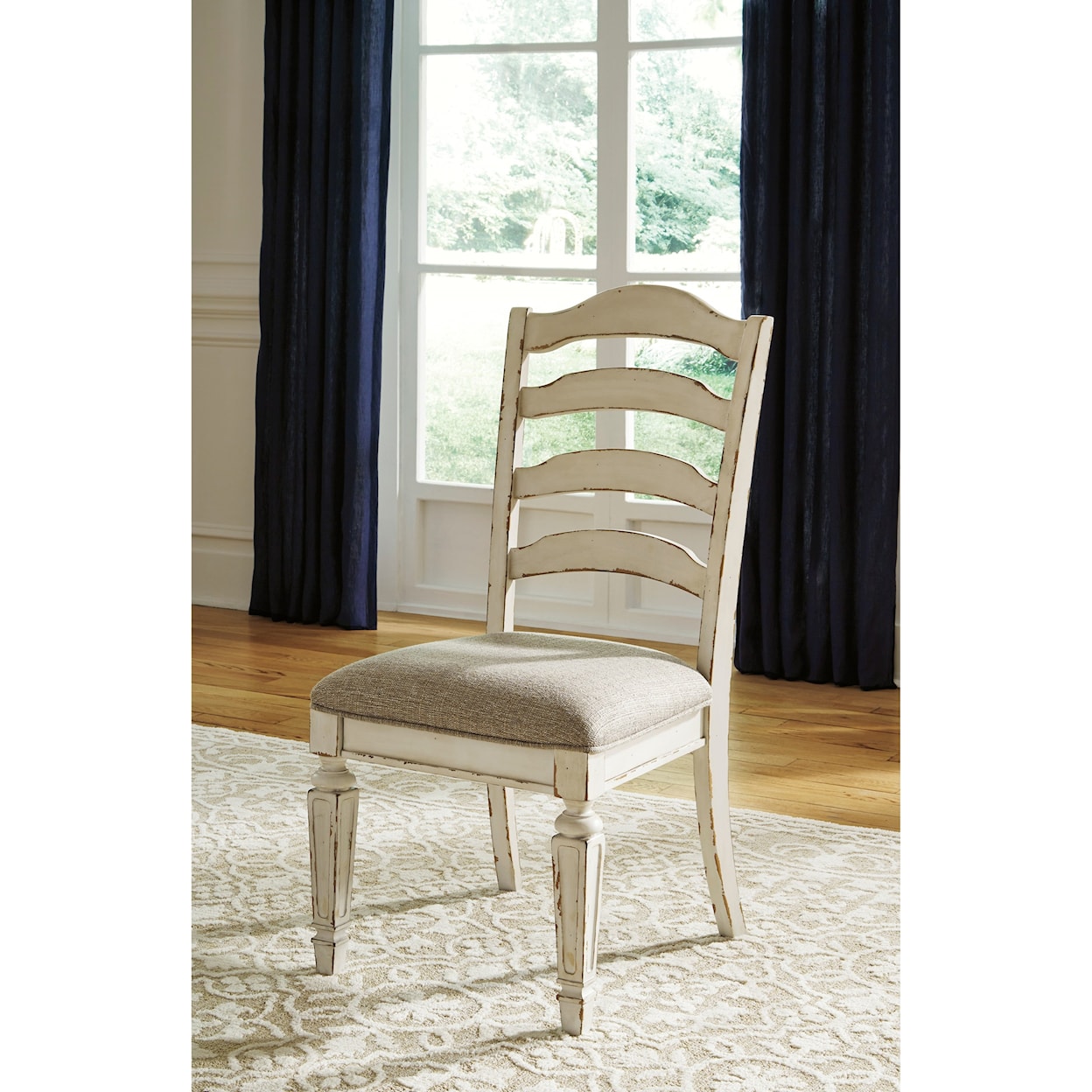 Signature Design by Ashley Realyn Dining Side Chair