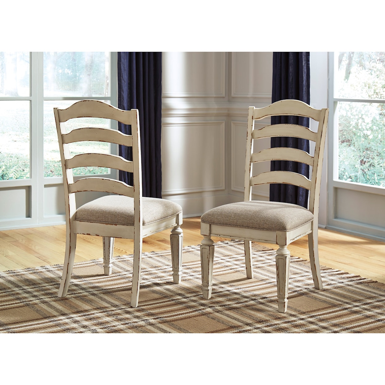 Benchcraft Realyn Dining Upholstered Side Chair