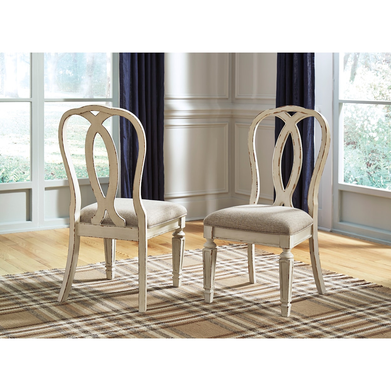 Signature Design by Ashley Furniture Realyn Dining Upholstered Side Chair