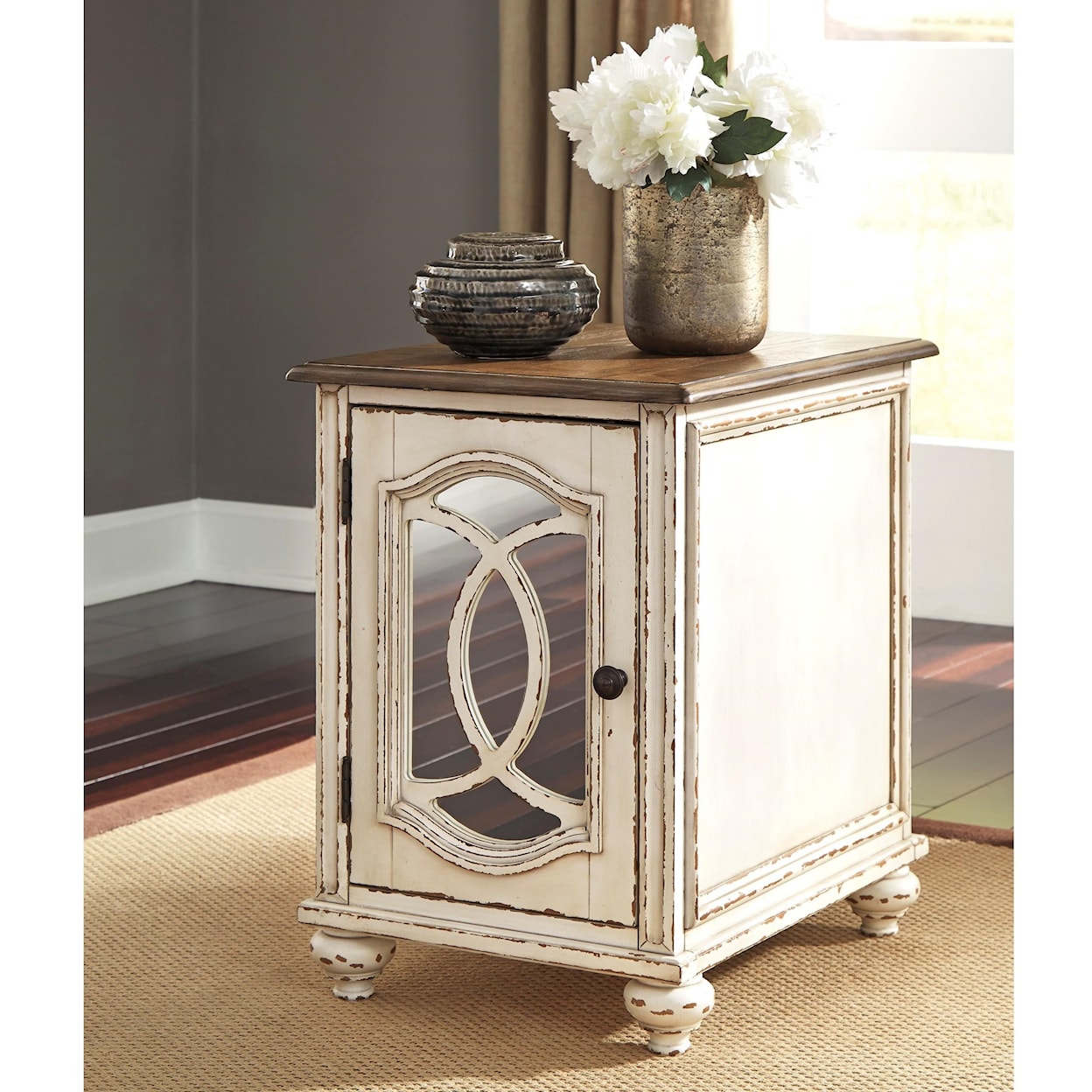 Signature Design by Ashley Realyn Chairside End Table