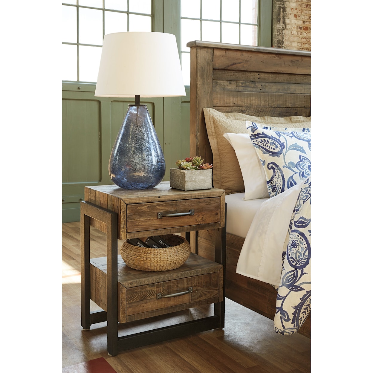 Signature Design Sommerford 2-Drawer Nightstand