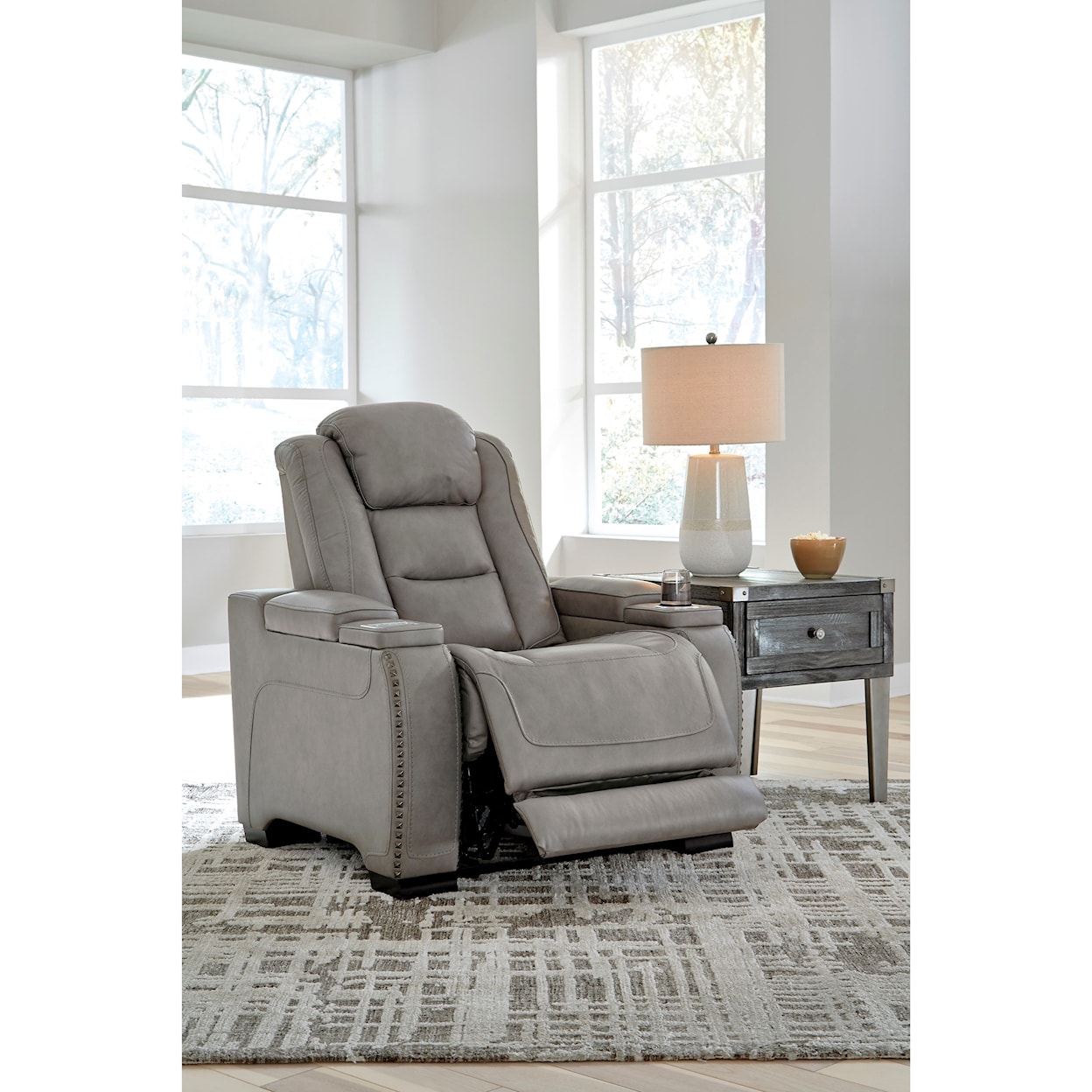 Signature Design by Ashley Furniture The Man-Den Power Recliner with Adjustable Headrest