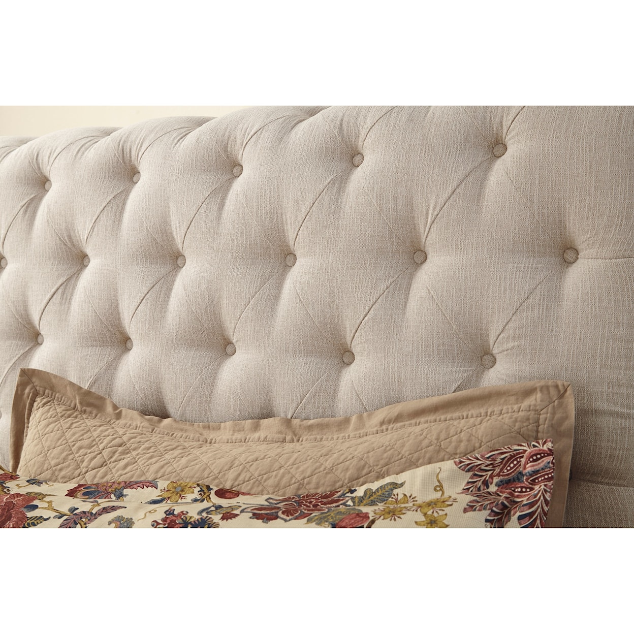 Ashley Furniture Signature Design Willenburg Queen Upholstered Sleigh Bed