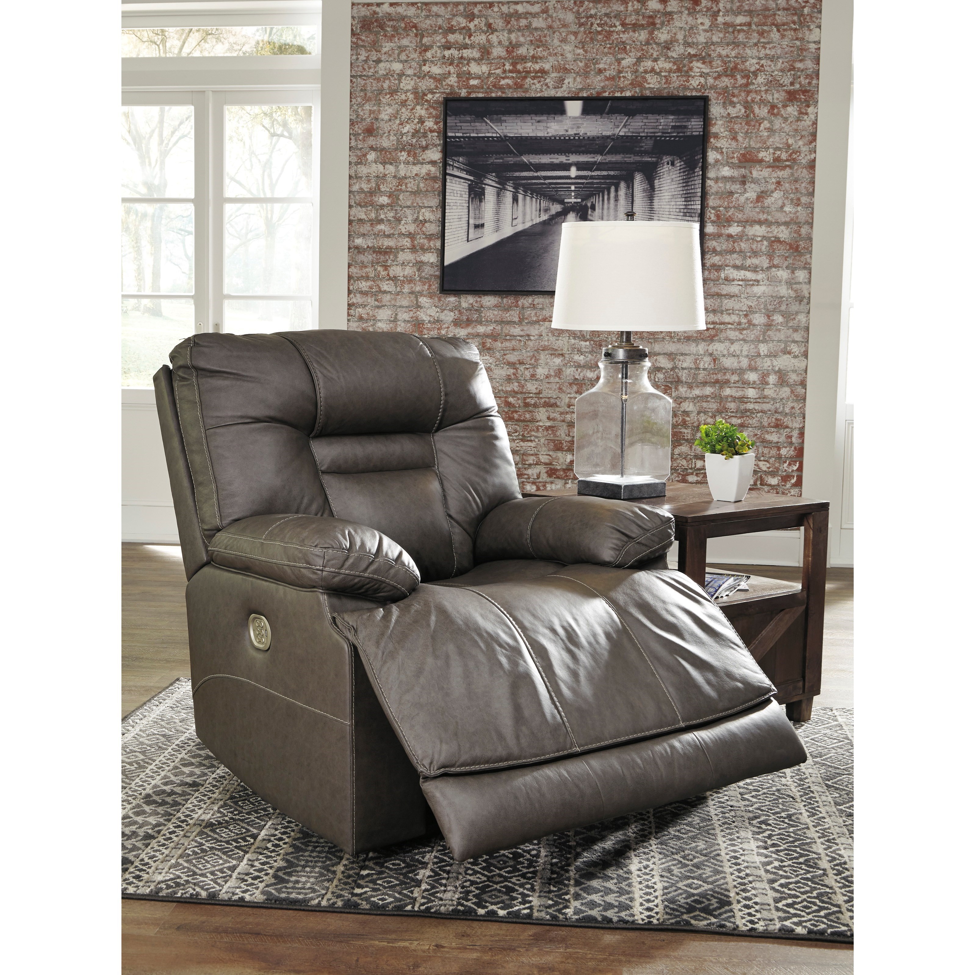 Signature Watson Leather Triple Power recliner Power recline