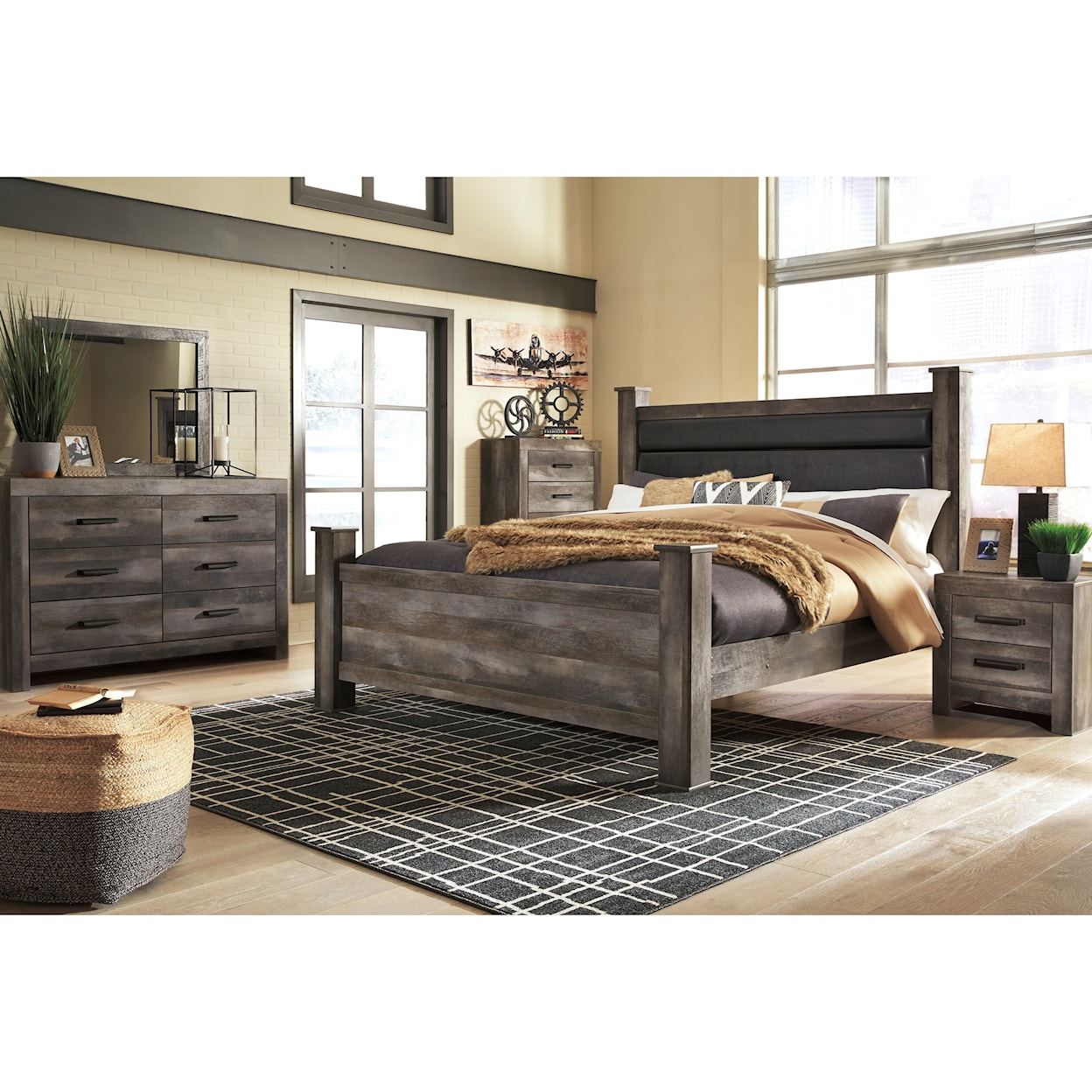 Ashley Furniture Signature Design Wynnlow King Bedroom Group