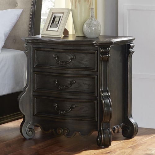 Traditional 3-Drawer Nightstand