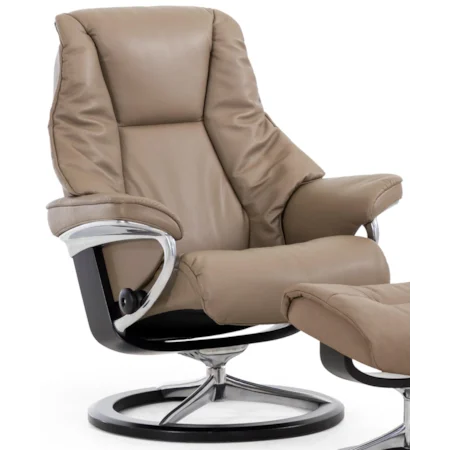 Medium Reclining Chair with Signature Base