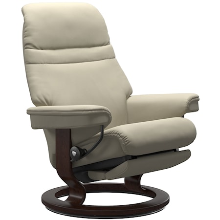 Medium Classic Power Recliner