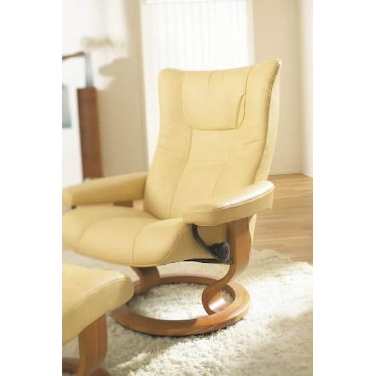 Stressless by Ekornes Wing Medium Chair & Ottoman with Classic Base