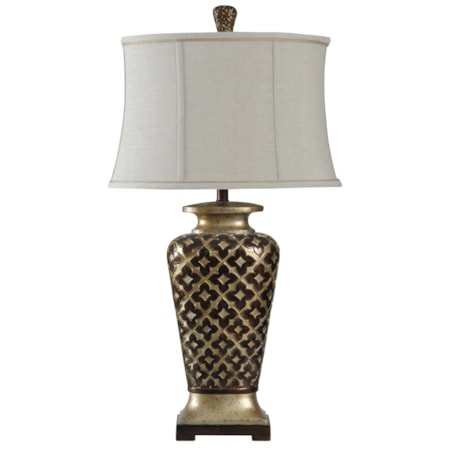 Traditional Raise Patterned Lamp