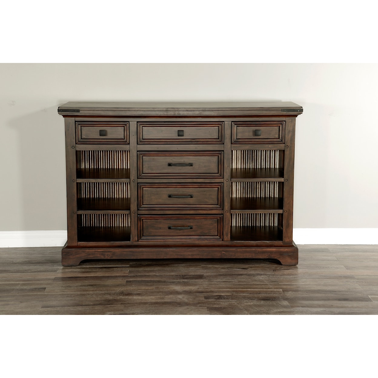 Sunny Designs Mossy Oak Nativ Living Server