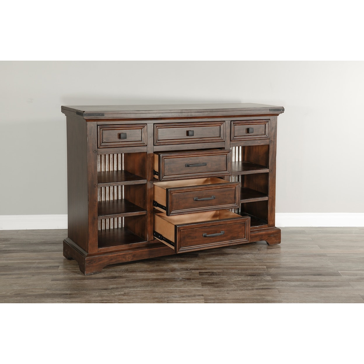 Sunny Designs Mossy Oak Nativ Living Server