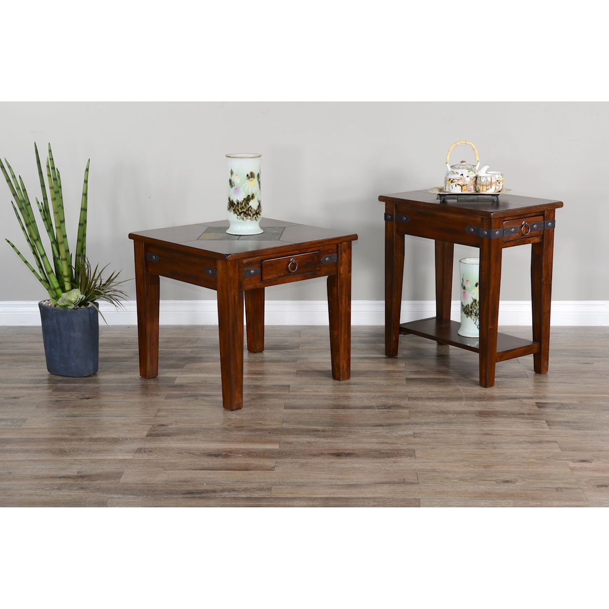 Sunny Designs Santa Fe 2 End Table