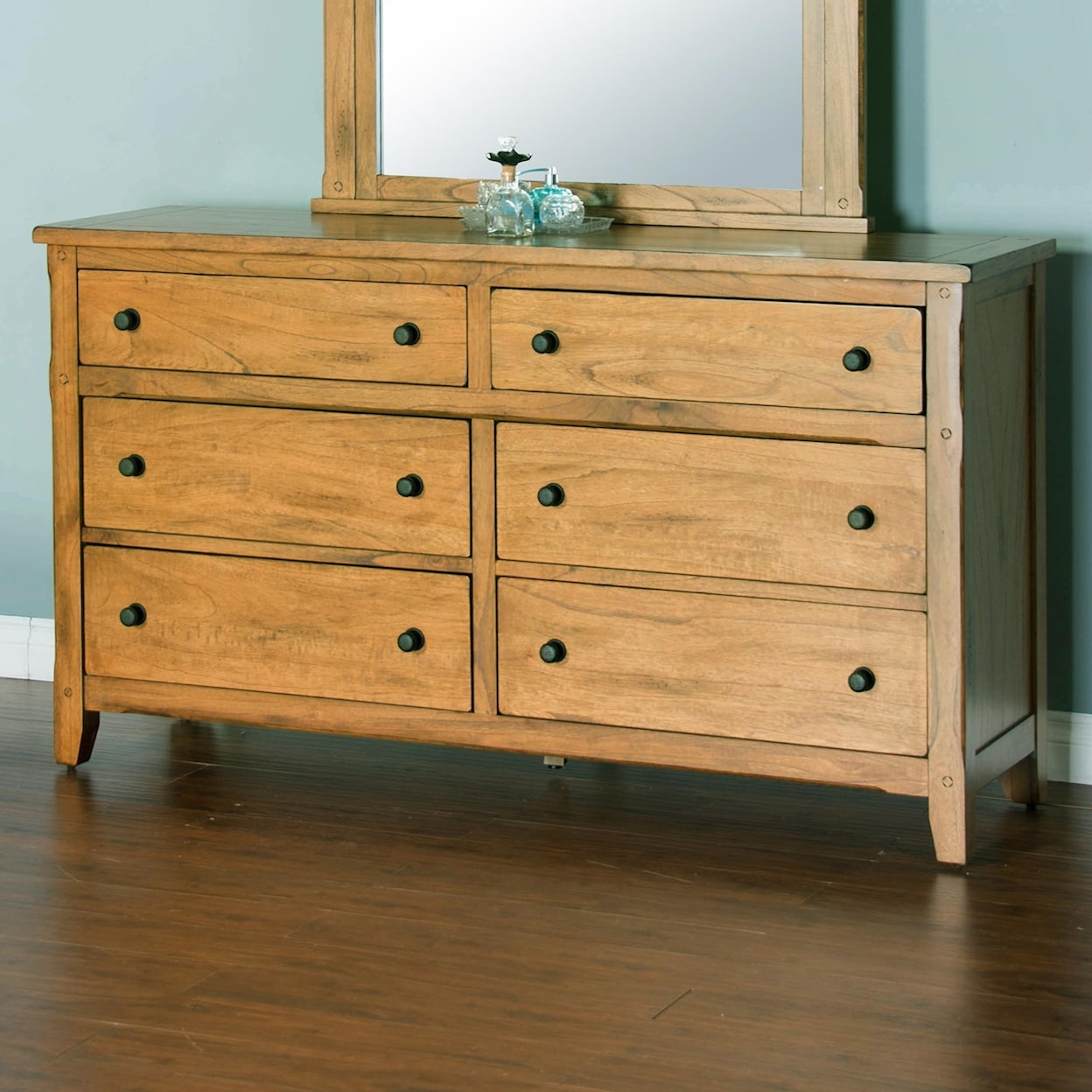 Sunny Designs Sedona Dresser