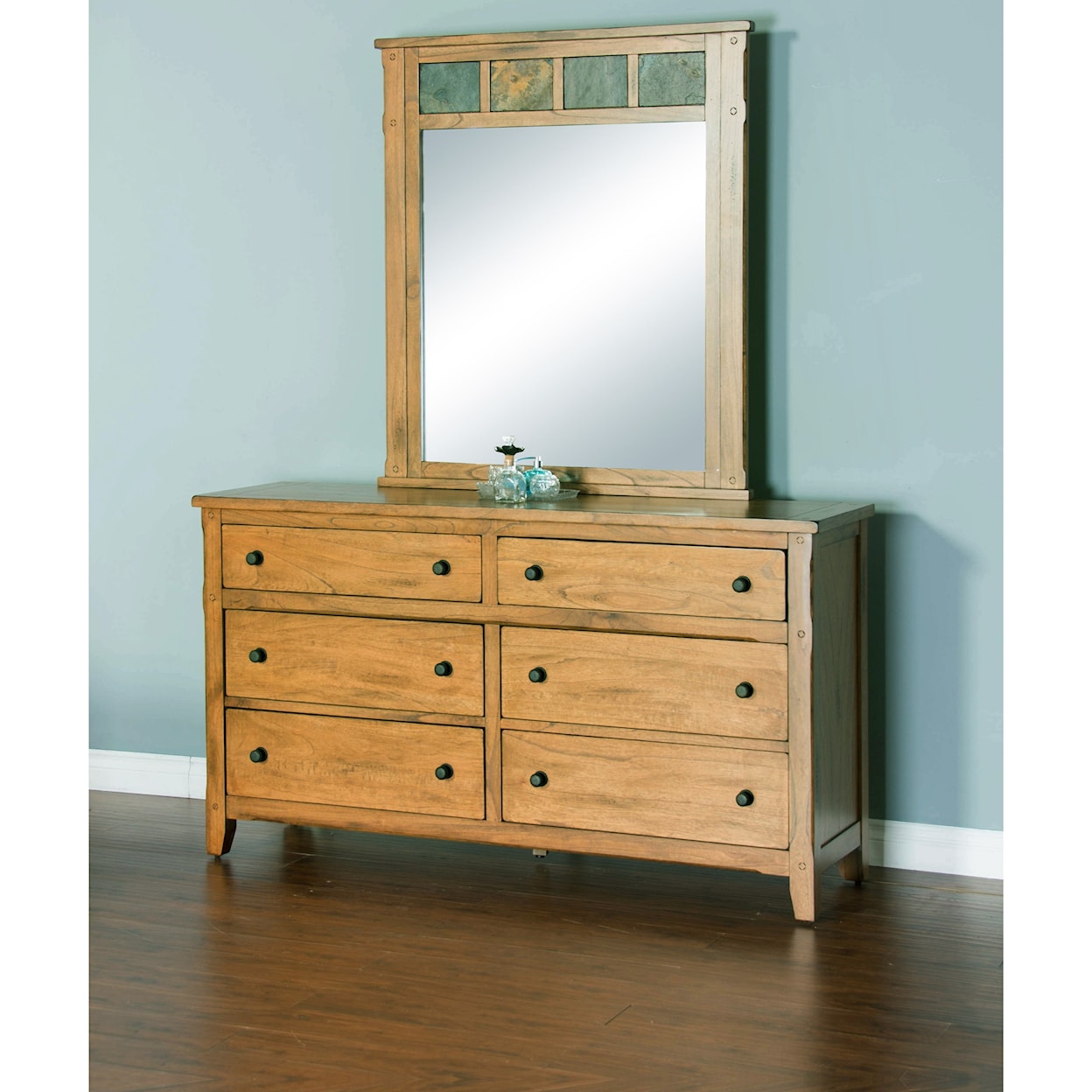 Sunny Designs Sedona Dresser