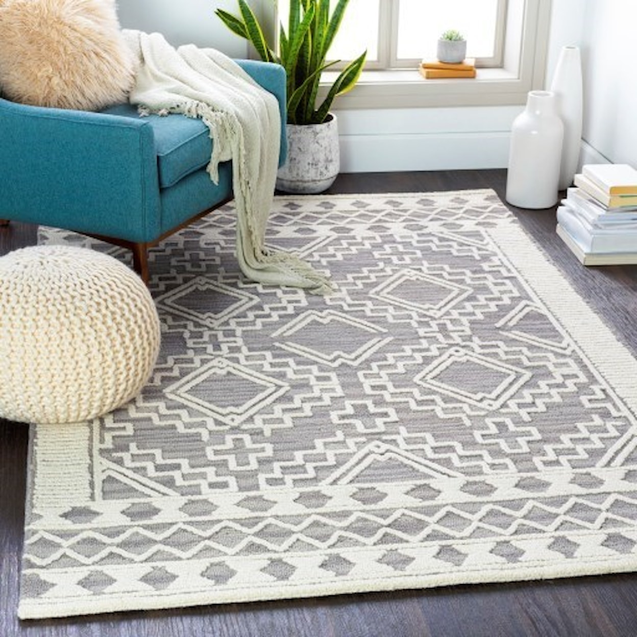 Surya Rugs Izmir 2' x 3' Rug