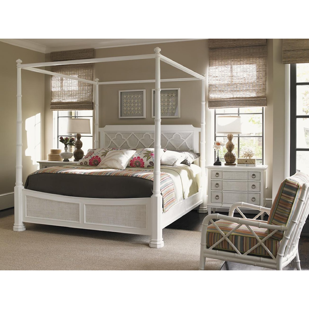 Tommy Bahama Home Ivory Key Queen Southampton Poster Bed