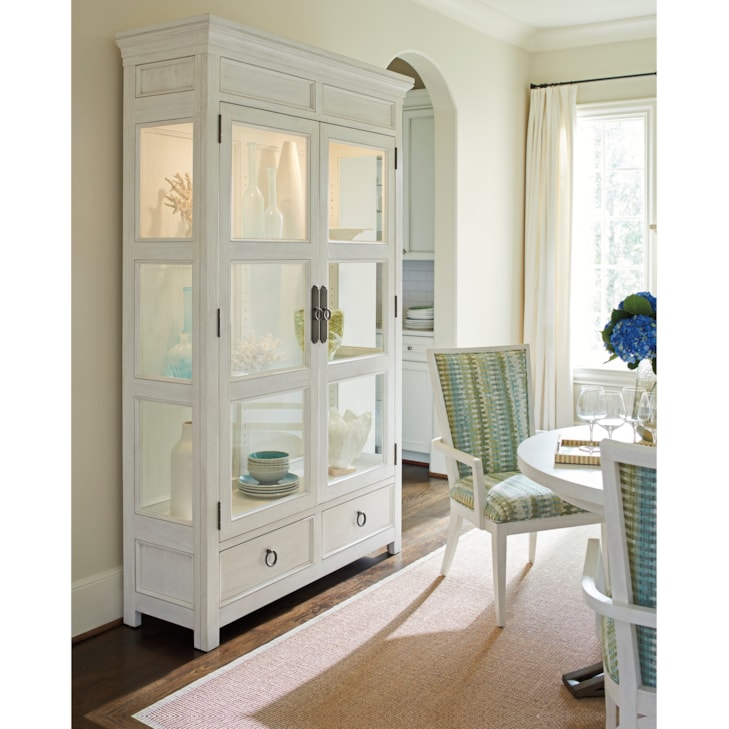 Tommy Bahama Home Ocean Breeze 570-864 Sanctuary Curio China