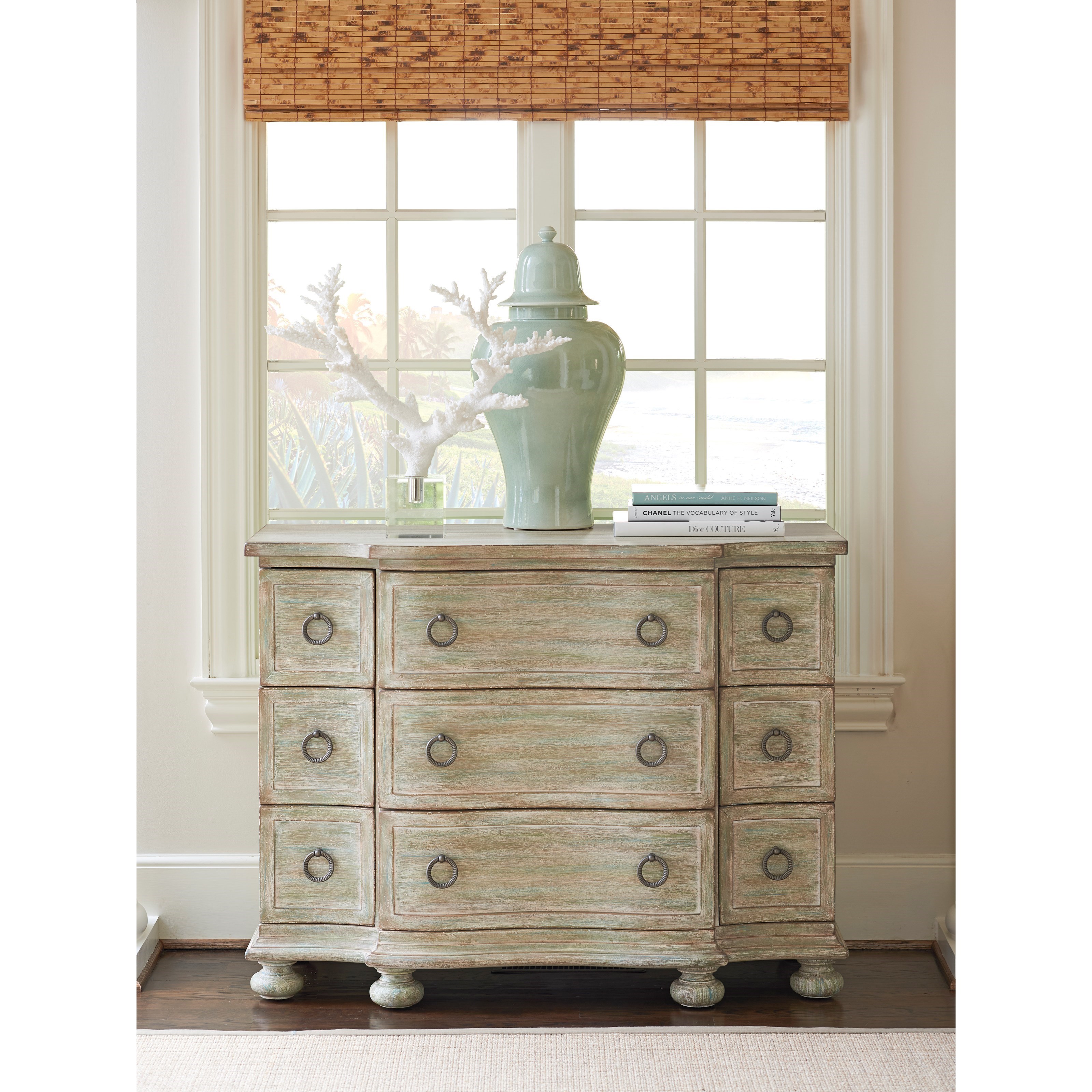 Mc Alister Hall Chest