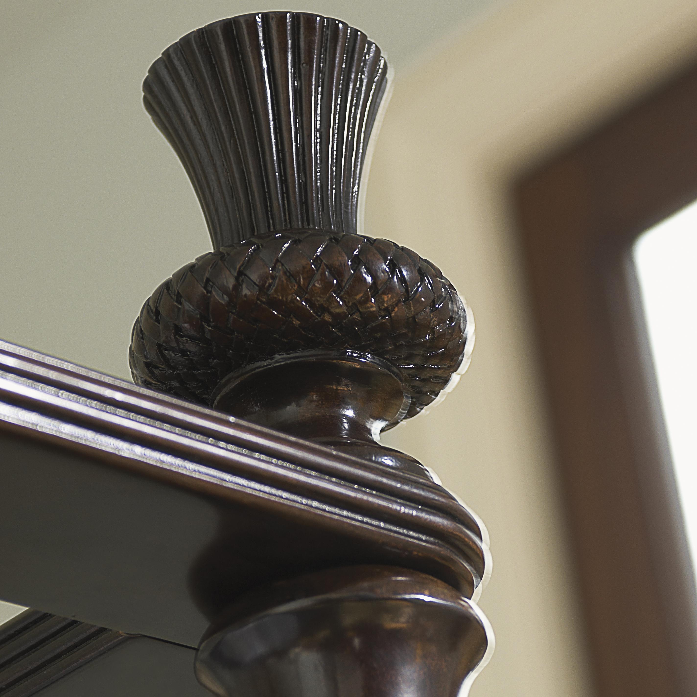 Queen Diamond Head Bed