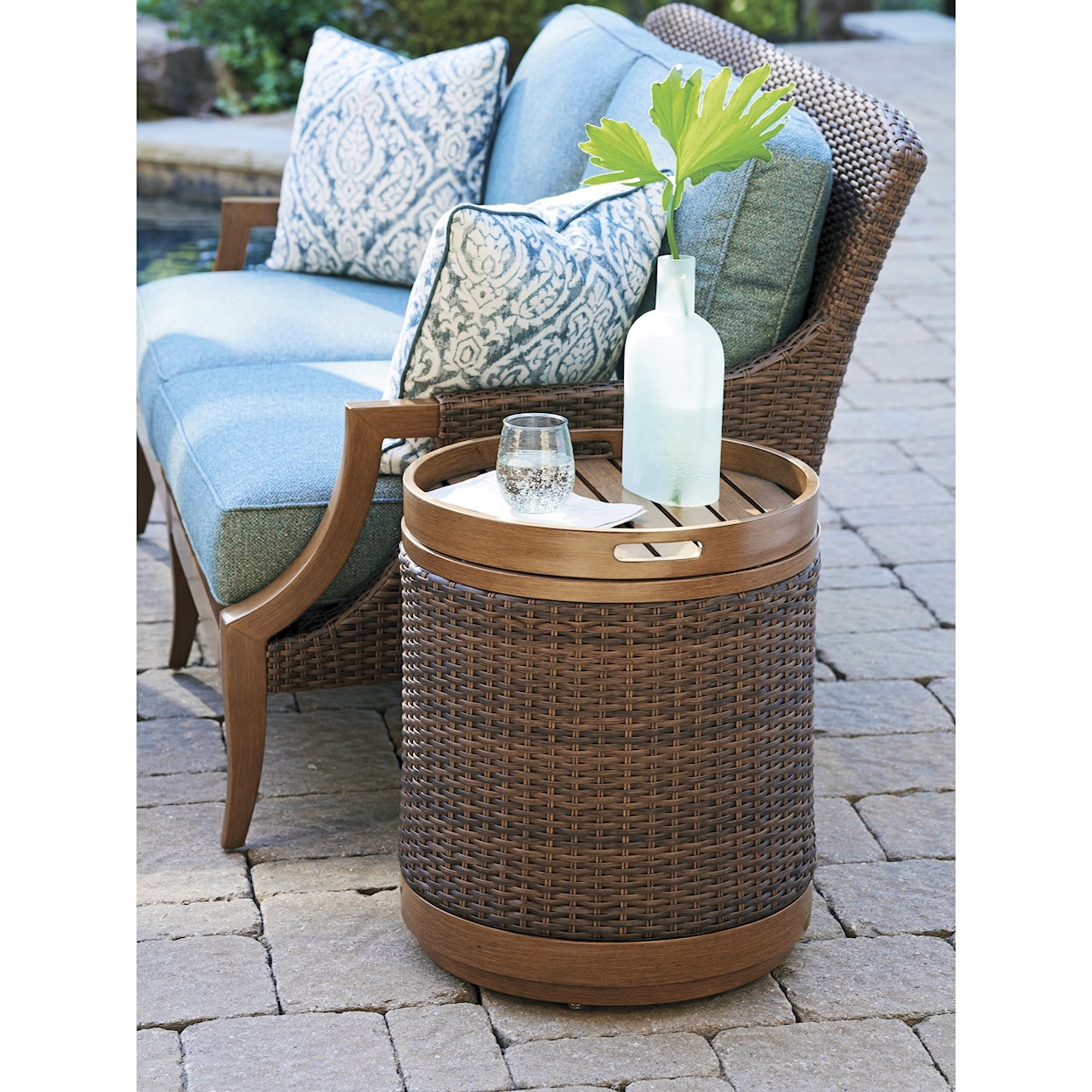 Tommy Bahama Outdoor Living Harbor Isle Round End Table