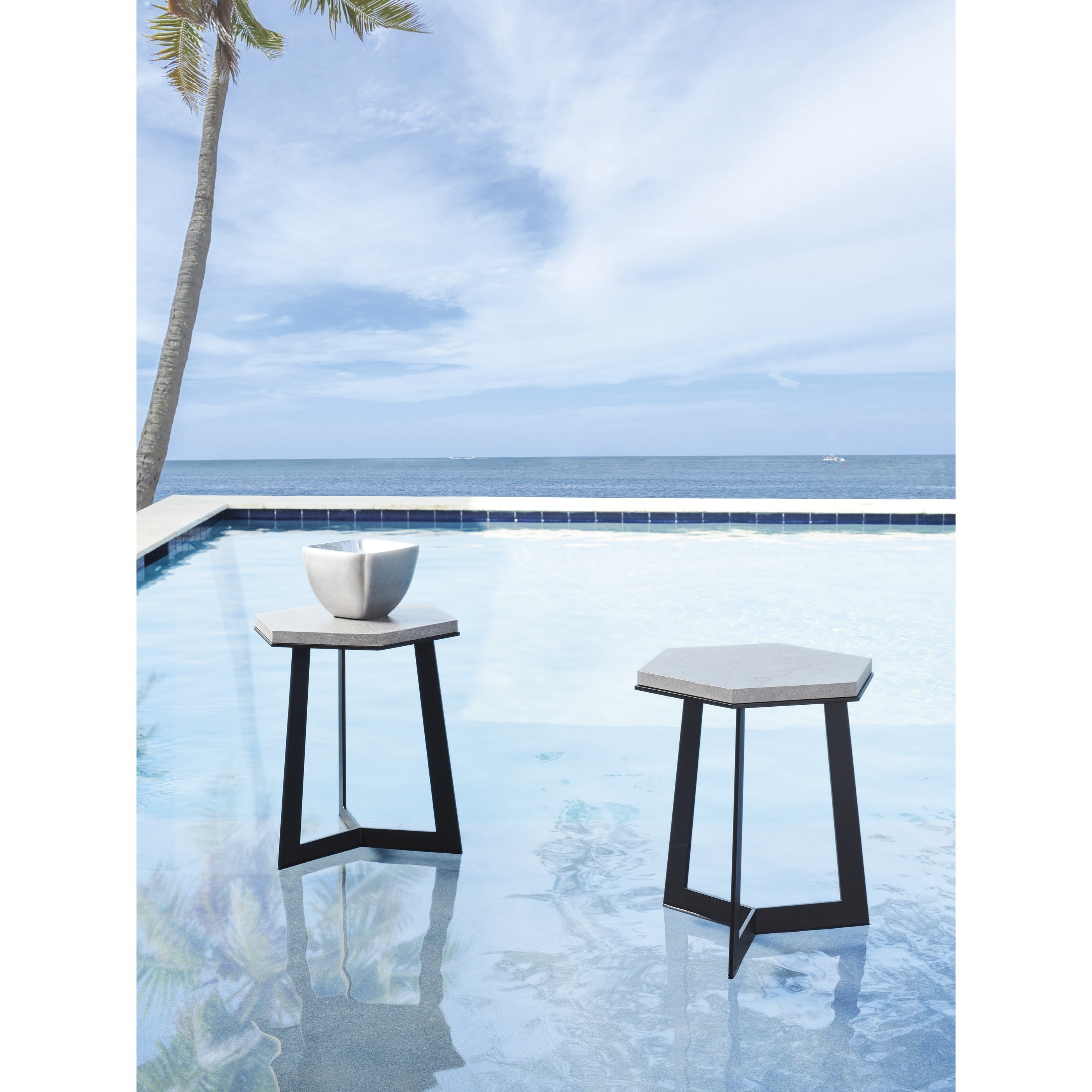 Tommy Bahama Outdoor Living South Beach Spot Table