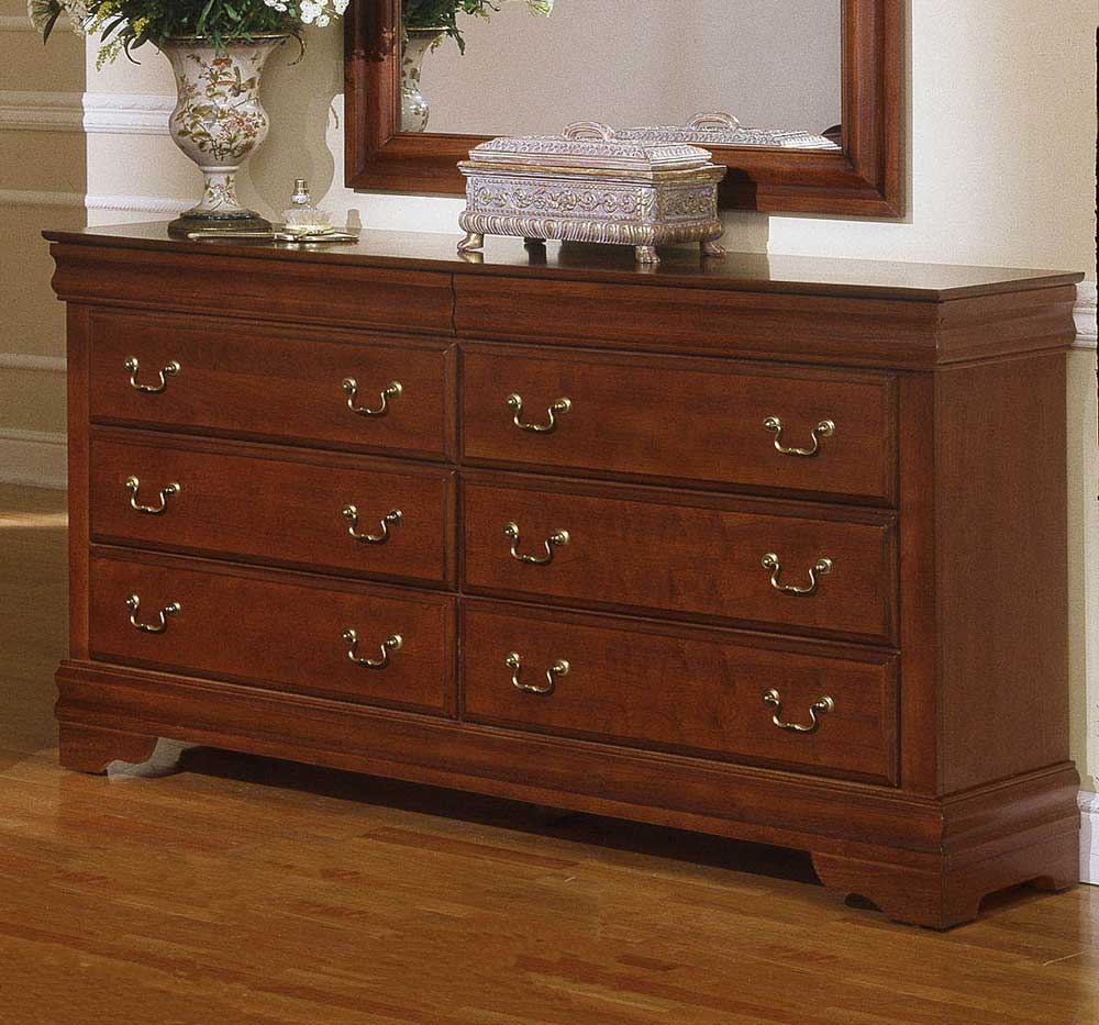 Vaughan Bassett Louis BB13 002 Traditional Dresser with 8 Drawers